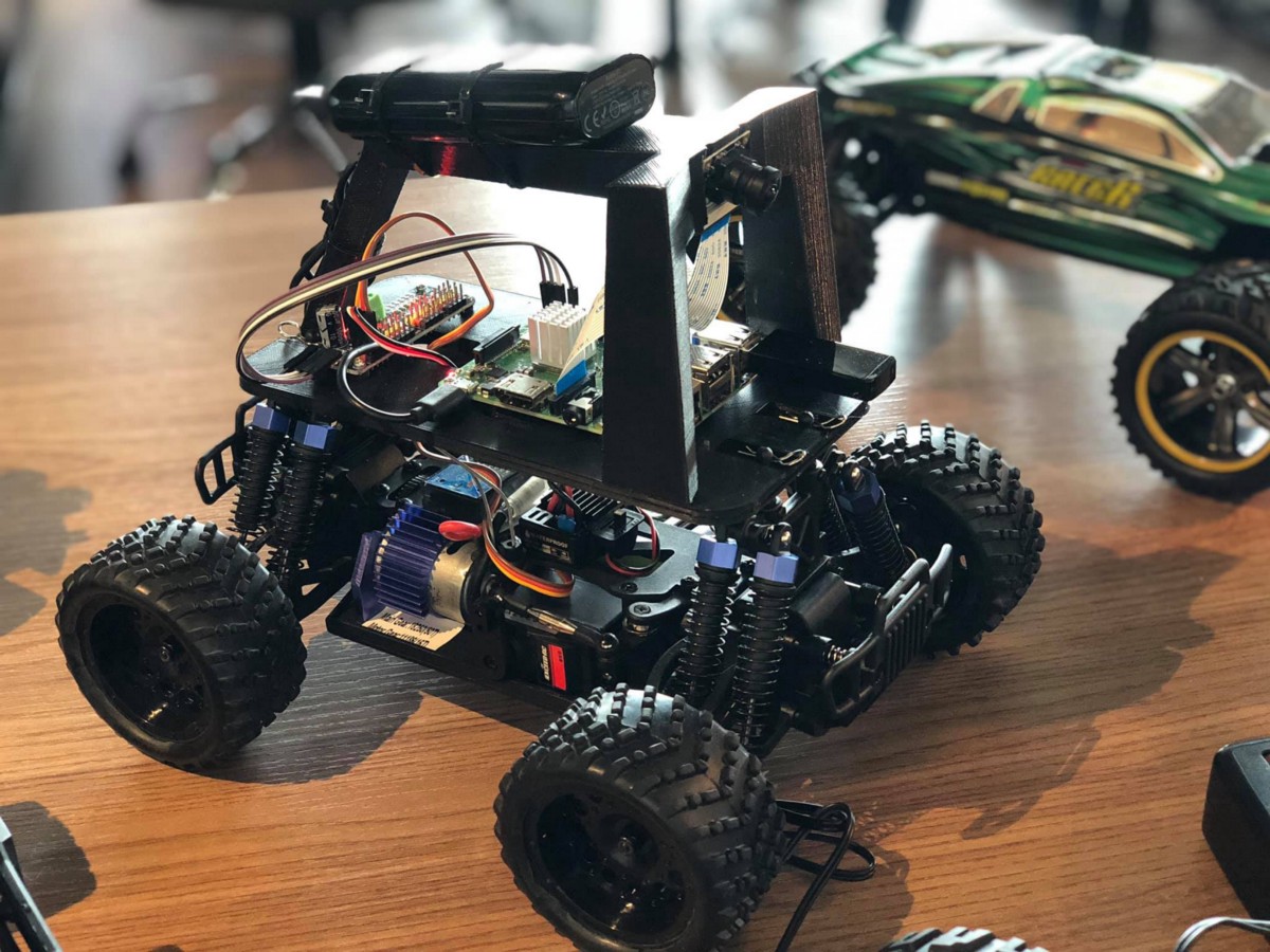 Robocar cùng Got It-ians phát triển học máy