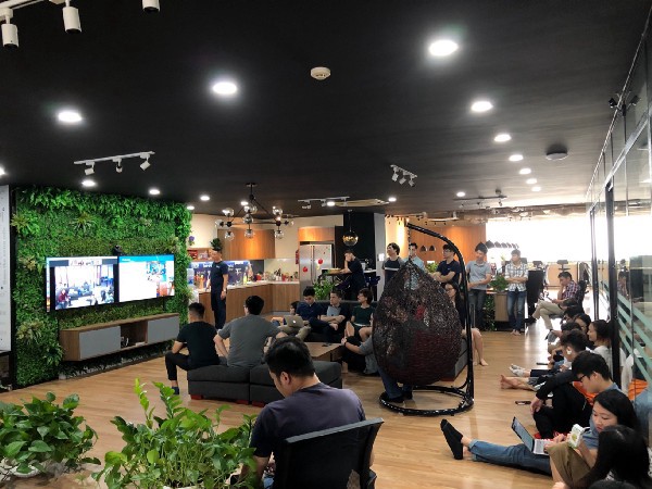 All hands meeting Got It ở tầng 9