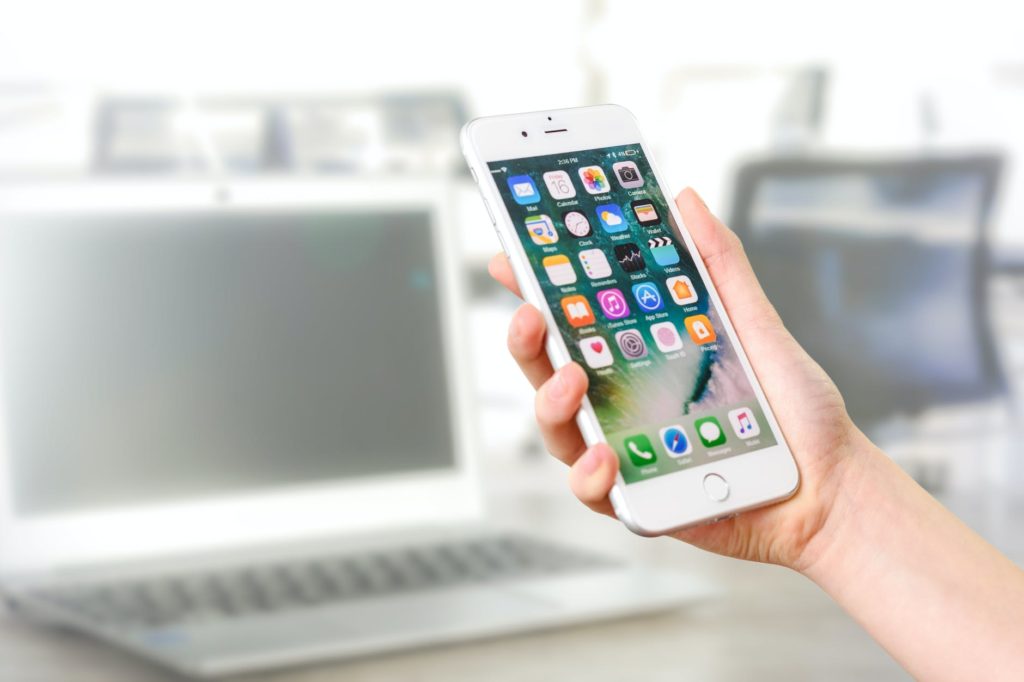 Cách bật JavaScript trên điện thoại iPhone
