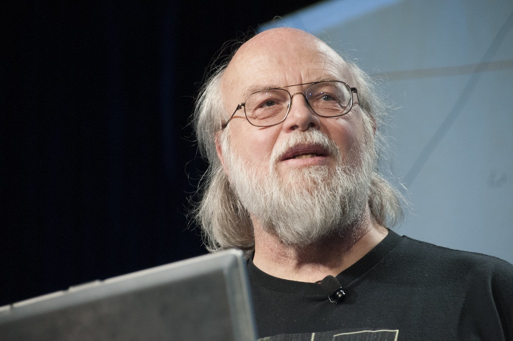 James Gosling là cha đẻ của ngôn ngữ lập trình Java