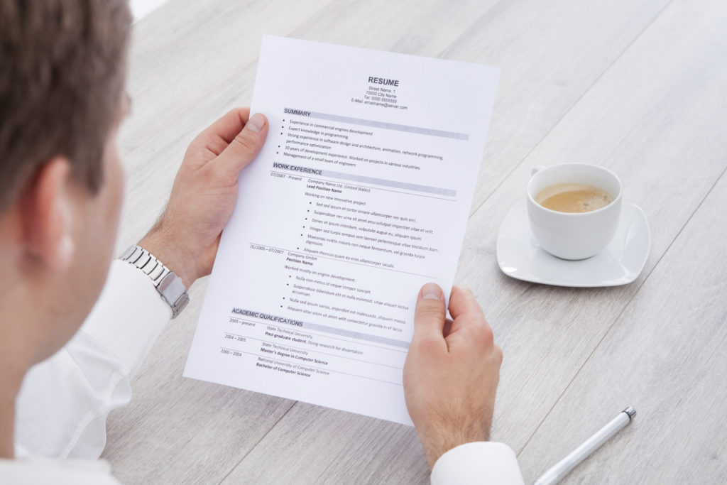 Trình độ học vấn là mục không thể thiếu trong các mẫu CV cho người chưa có kinh nghiệm