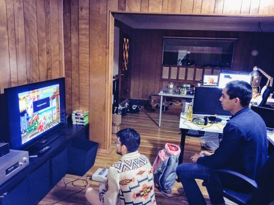 Những giây phút giải trí ngoài giờ làm của team